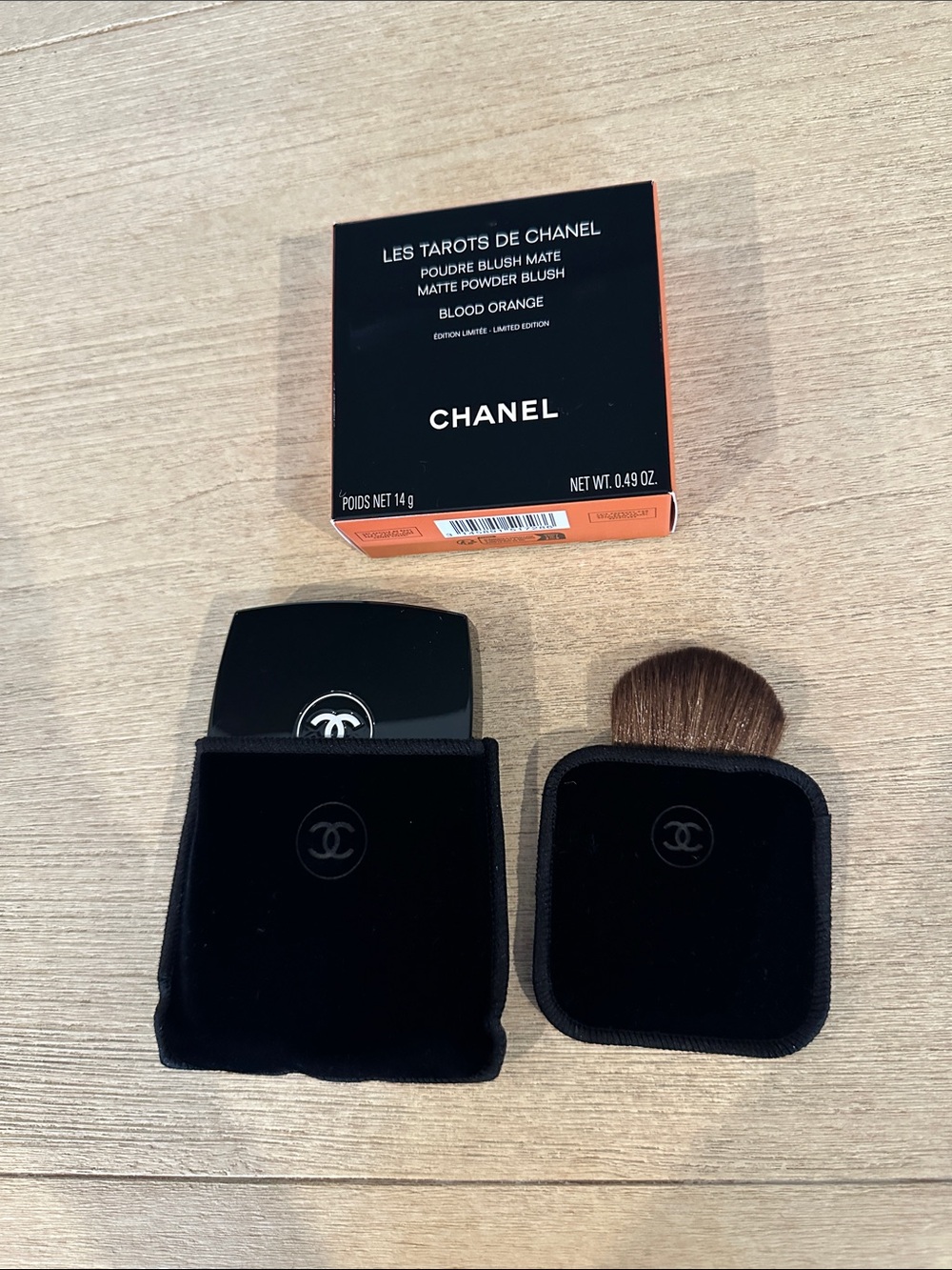 CHANEL LIMITED EDITION Matte Powder Blush in Blood Orange - Picture 3 of 3